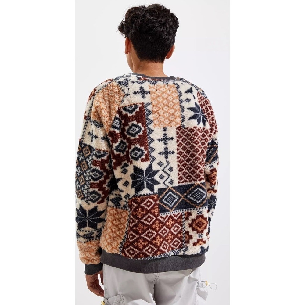 UO Cozy Sherpa Fair Isle Crew Neck Sweatshirt By Urban  Outfitters Men's Size M - Picture 4 of 13